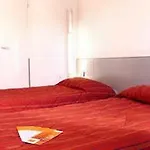 Hotelf1 Lyon Bourgoin-jallieu Hotell L'Isle-d'Abeau