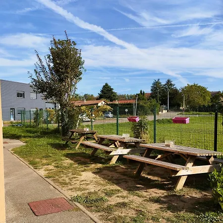 Hotelf1 Lyon Bourgoin-jallieu L'Isle-d'Abeau