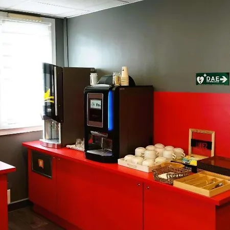 Hotelf1 Lyon Bourgoin-jallieu ホテル *