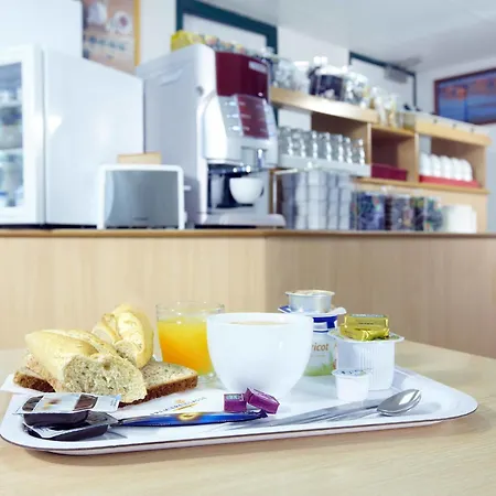 Hotelf1 Lyon Bourgoin-jallieu Hotel L'Isle-d'Abeau