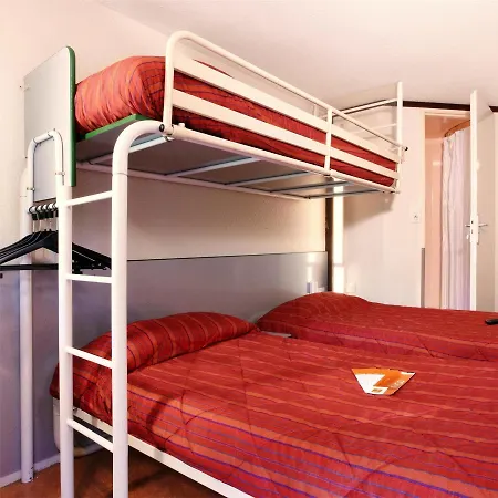 Отель Hotelf1 Lyon Bourgoin-jallieu *